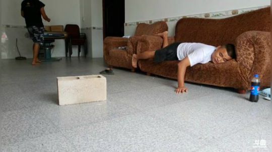 迎接敢死队送牛 2018-06-21 12点场