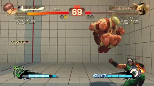 对手看了想打人!街霸4网战惊现打老桑神对策!