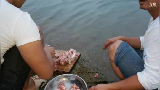 7点半带着鸡哥哥去水库嗨。 2018-06-23 19点场