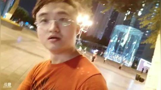 重庆洪崖洞  魔兽之声 2018-06-24 21点场