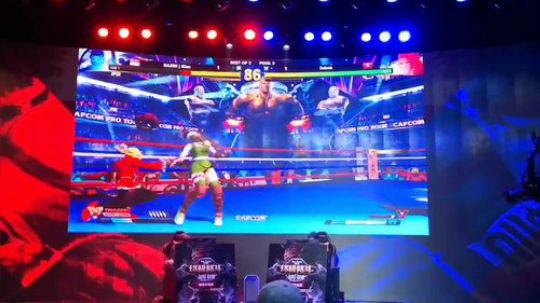 香港玩家万众一心!FFC深圳比赛西沙把新加坡最强玩家打入败者