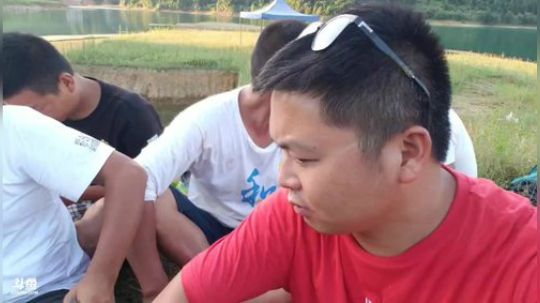 干黄石水库荧光棒都留着。 2018-06-27 18点场