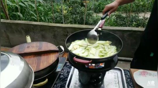 高山人家乡民的晚餐 2018-07-01 18点场