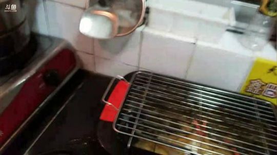 丿Good丶发布了一个斗鱼视频2018-07-03