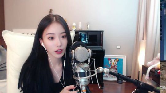 帅菲菲了解一下 2018-07-04 20点场