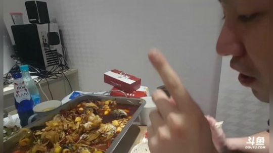 雨中等你666发布了一个斗鱼视频2018-07-12