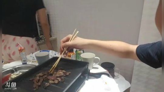 我本善良72发布了一个斗鱼视频2018-07-13