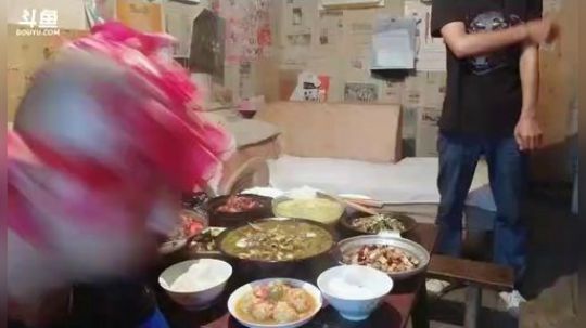 去个新的小山村 2018-07-13 19点场