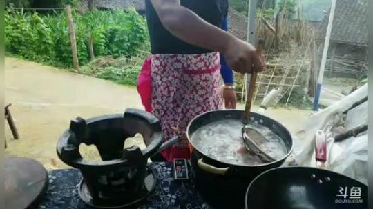 去个新的小山村 2018-07-13 15点场