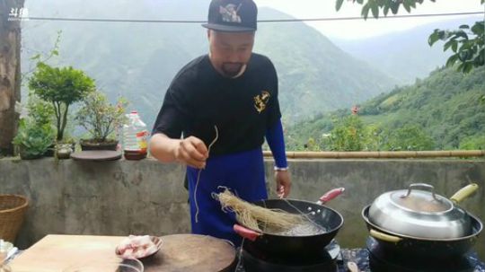 一顿可口的下午饭 2018-07-14 15点场