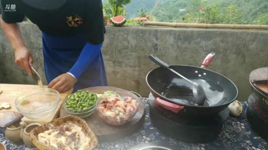 一顿可口的下午饭 2018-07-14 17点场