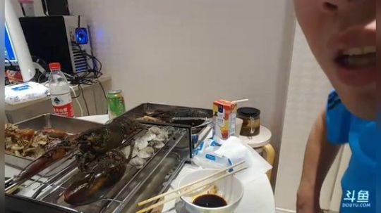 龙马精神丶老狼哥发布了一个斗鱼视频2018-07-16