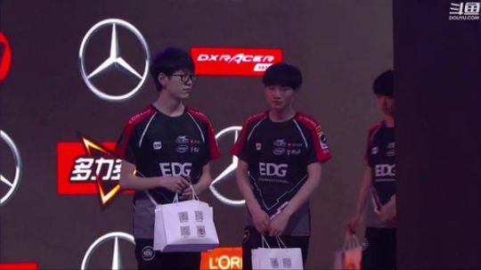 liyunanhj发布了一个斗鱼视频2018-07-17