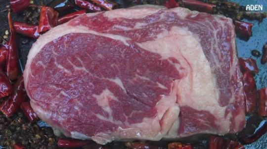 【营火美食】川味安格斯牛排.