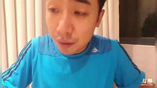 我在斗鱼看小主播无尽直播美食