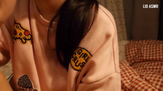 吃披萨的声音和耳朵清洁