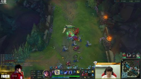 SKT FAKER 正在直播 2018-07-24 00点场
