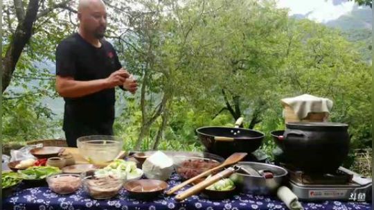 上山做饭那拉啦 2018-07-27 17点场