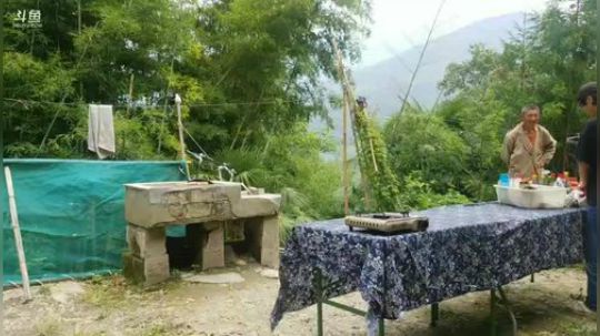 上山做饭啦 2018-07-24 13点场