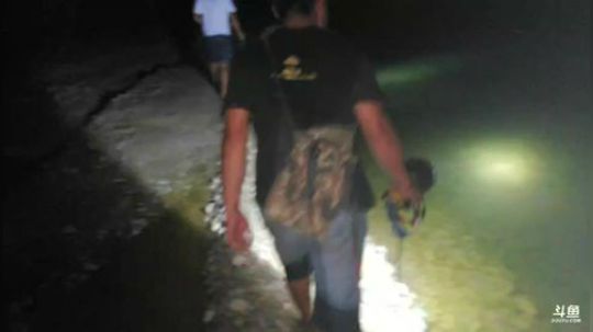 深夜洗个澡，抓个鱼 2018-07-27 19点场