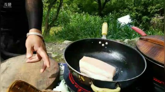 上山做饭那拉啦 2018-07-27 15点场