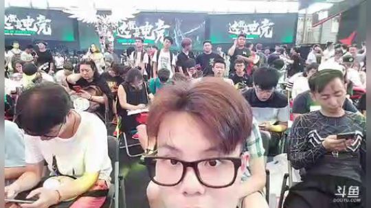 包大人在技嘉展台送送送 2018-08-04 13点场