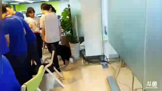 ❤CJ现场直播～❤ 2018-08-04 18点场