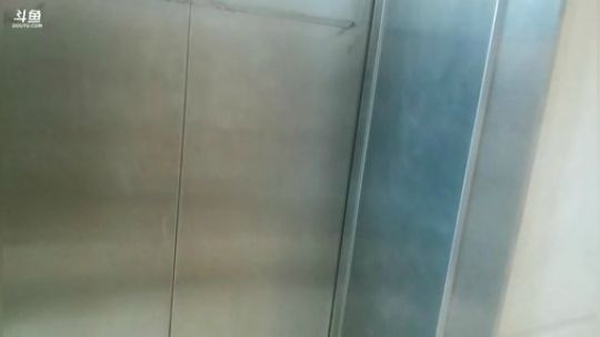 高温下的坚守@重庆交巡警 2018-08-03 13点场