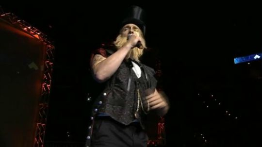 街霸5新角色G的声优本色COS,出场EVO发布现场!