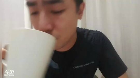 我本善良72发布了一个斗鱼视频2018-08-10