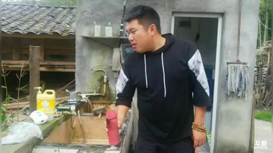 今天上山做啥菜 2018-08-11 15点场