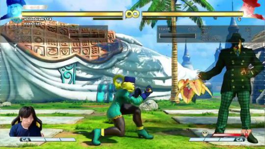 Momochi教你如何确返街霸5新角色G的VT1强行冲脸!