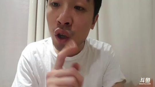 我本善良72发布了一个斗鱼视频2018-08-16