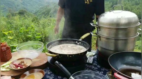 上山做饭目标老乡家 2018-08-16 16点场