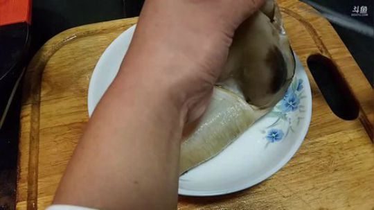 我本善良72发布了一个斗鱼视频2018-08-21