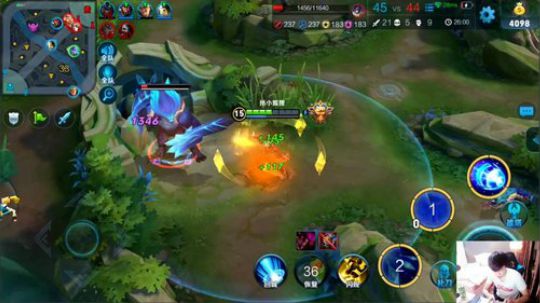 黑板君爱喝酸奶发布了一个斗鱼视频2018-08-27