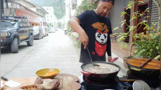 给眼镜妈妈做顿饭 2018-08-28 16点场