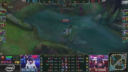 我在斗鱼看英雄联盟官方赛事直播英雄联盟