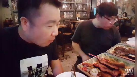 老王吃鸭子（玉林烤鸭） 2018-08-29 21点场