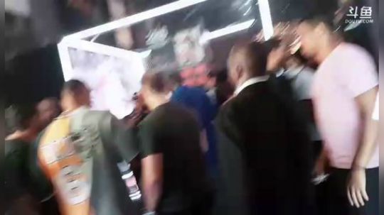 豆腐】到纽约了 聊五毛 2018-08-30 07点场