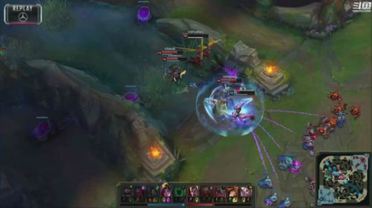 我在斗鱼看英雄联盟官方赛事直播英雄联盟