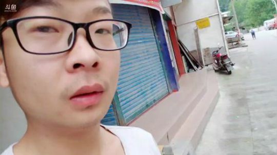 今天我家搬包谷(≧ω≦)/ 2018-09-05 12点场