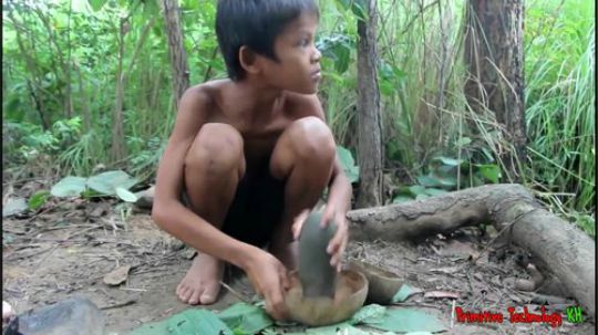 【荒野戏精】~两个小戏精~烤猪大排~道具组给力