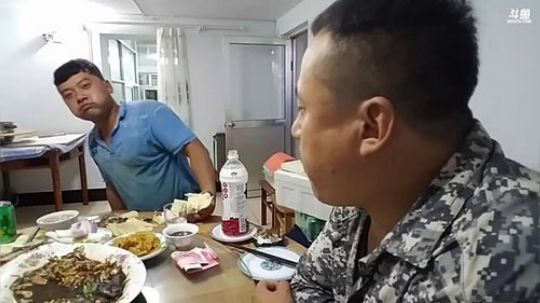 渔家乐，吃臭鱼。 2018-09-09 19点场