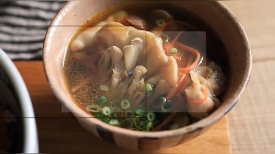 【罗洁塔的厨房】~三菇猪肉味增汤~