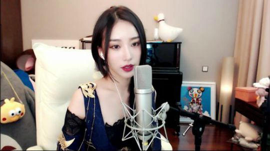 小苏菲哈哈哈 2018-09-11 20点场