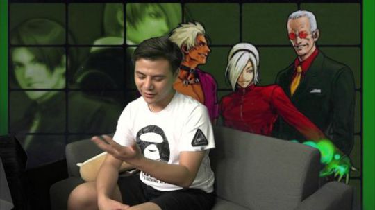 拳皇中的一拳超人小孩曾卓君单手表演拳皇13神武一套死连招
