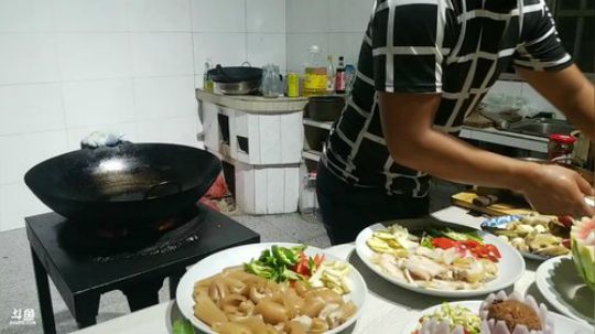 全肉宴~美滋滋 2018-09-14 19点场