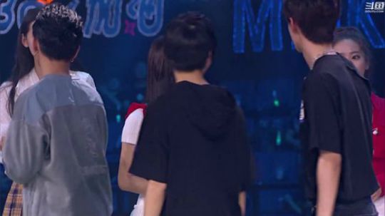 Smlia丶卡布奇诺发布了一个斗鱼视频2018-09-16