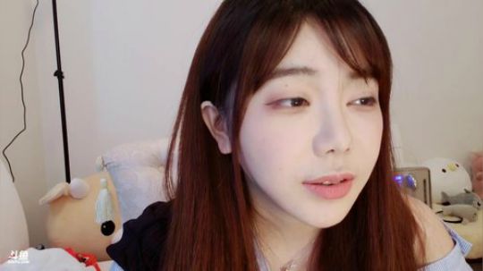 HHHISHHH发布了一个斗鱼视频2018-09-21